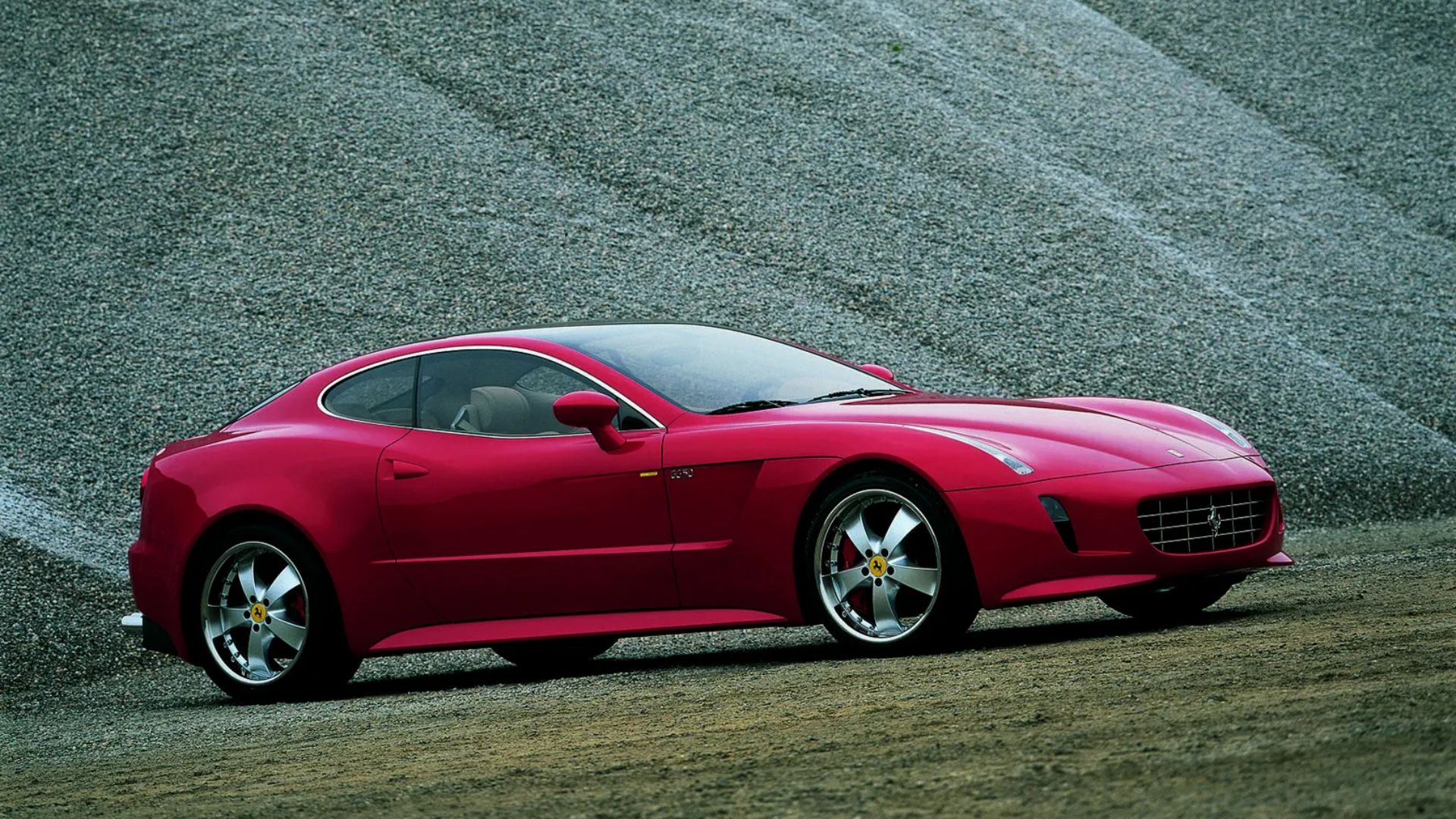 Ferrari Amalfi 正式發表，接替 Roma 成入門 GT，搭載 631 匹 V8 引擎