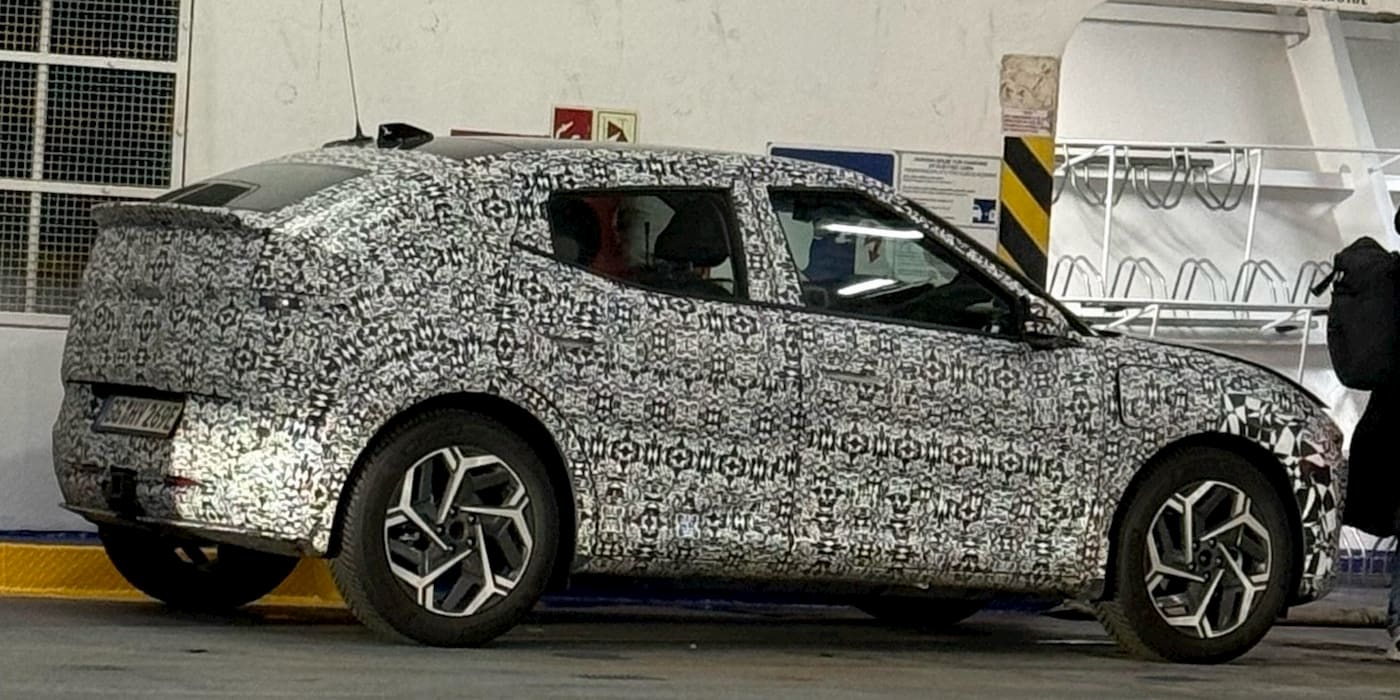 Hyundai’s electric hot hatch spotted out in the wild for the first time [Images]