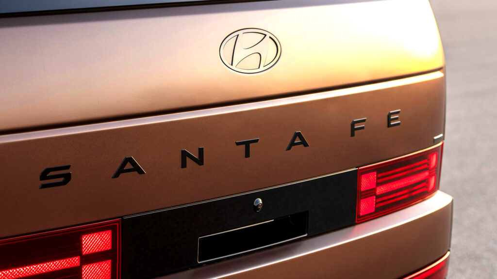 A ‘Tiny’ Mistake Just Forced 143,000 Hyundai SUVs Back to Dealers