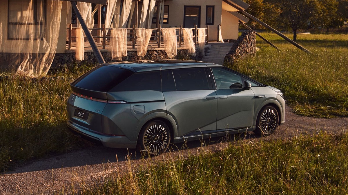 Xpeng X9 EREV offers 1,602-km range with 63.3-kWh battery and 60-liter fuel tank