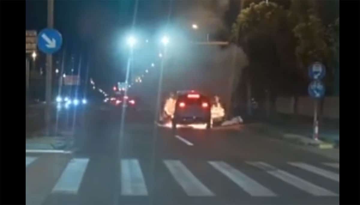 Li Auto in spotlight after Mega MPV fire, no injuries reported