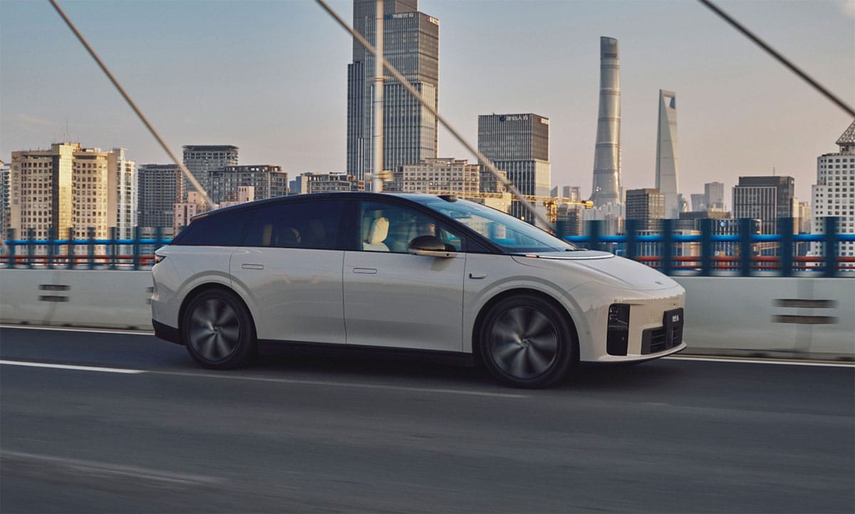 Li Auto has secured over 20,000 orders for i6 electric SUV within hours, report says